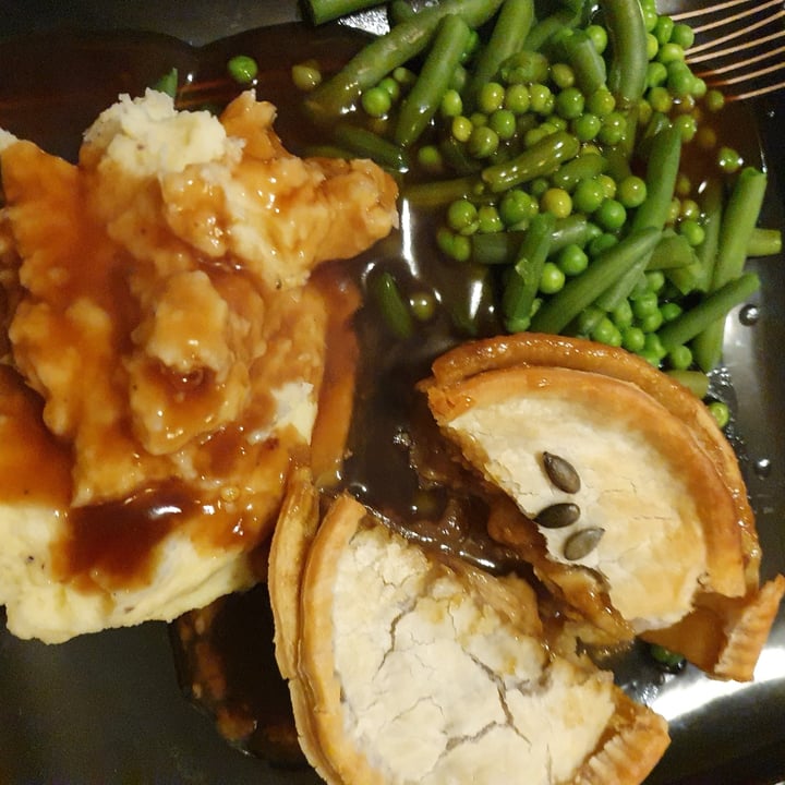 Young Vegans Katsu Curry Pie Review abillion