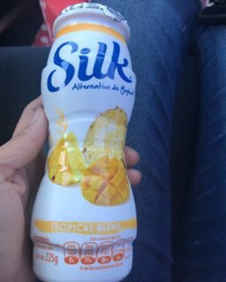 Silk Tropical Blend Alternativa del Yoghurt Drink Review abillion