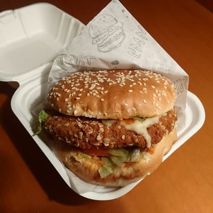 Afamia Eck Mitte, Halle (Saale), Germany Crispy Vegan Burger XL Review