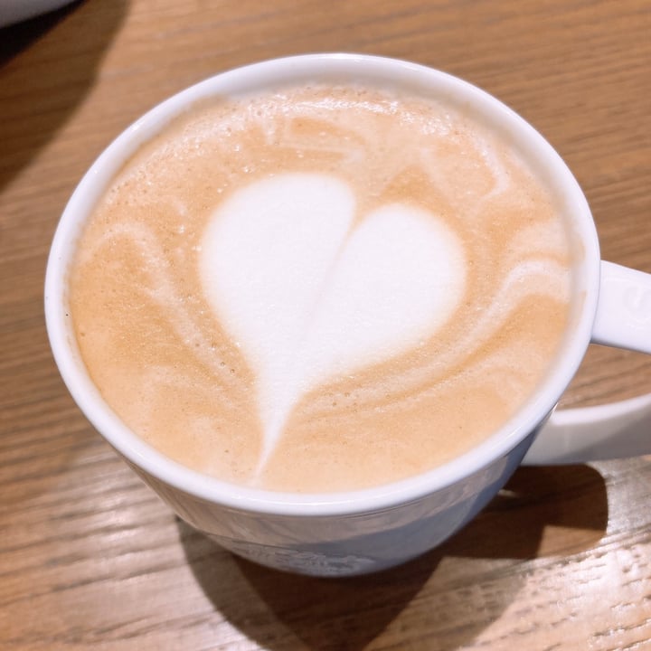 Starbucks Shinjuku City, Japan Soy Hot Latte Review abillion