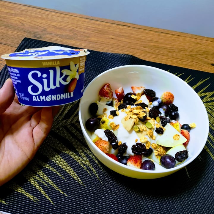 Silk Vanilla Almondmilk Yogurt Alternative Reviews abillion