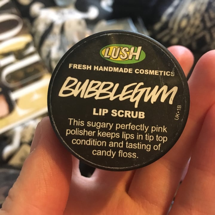 LUSH Fresh Handmade Cosmetics Bubblegum Lip scrub Review abillion