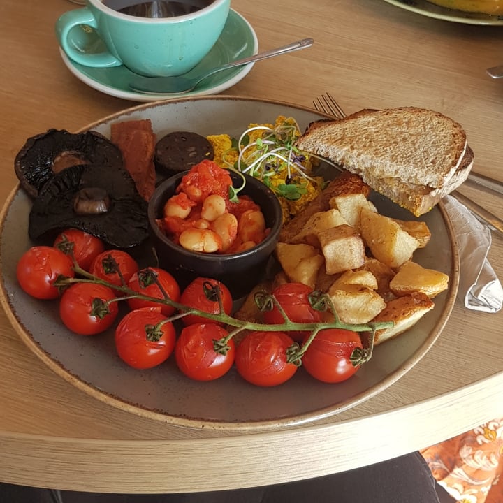 Birdhouse Tea Bar & Kitchen United Kingdom Vegan birdhouse breakfast