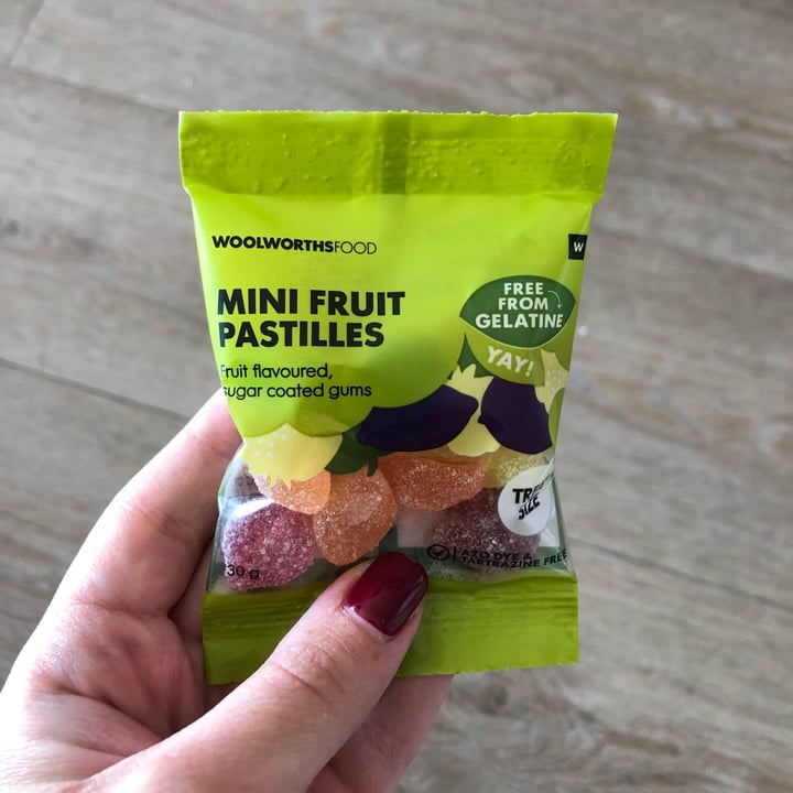 review photo of Woolworths Food Mini fruit pastilles shared by @aleecpt on 09 May 2022 - review
