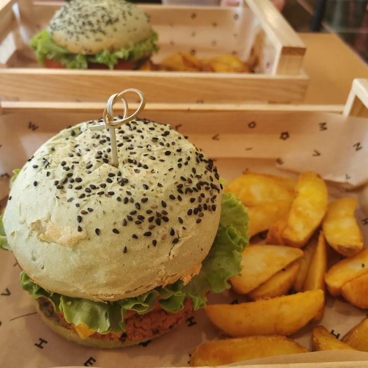 Flower Burger Bologna, Italy Jungle Burger Review abillion