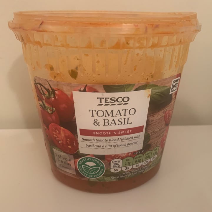Tesco Tomato & basil Smooth & Sweet Soup Review abillion
