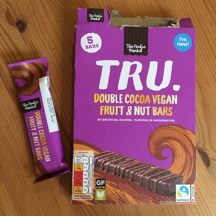 The Foodie Market Double cocoa vegan fruit and Nut Bar Review abillion