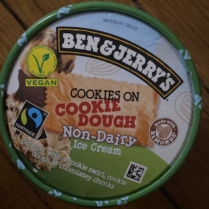 Ben & Jerry's Chocolate Chip Cookie Dough Review abillion