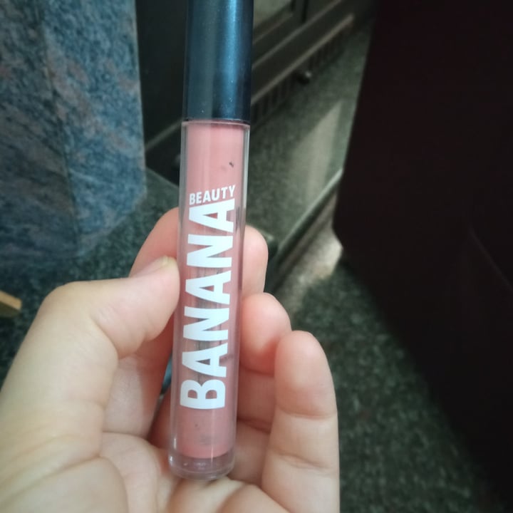 Banana beauty Lipstick Chill Baby Review abillion
