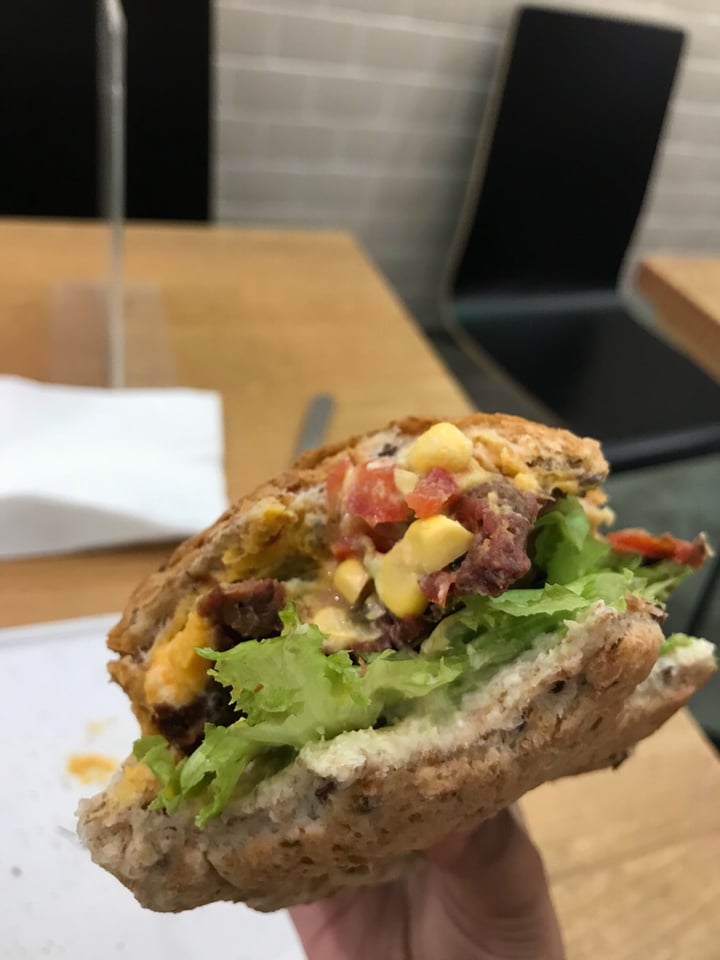 review photo of Ooh Cha Cha 自然食科技大樓 Southwest Burger shared by @ridhisanghrajka on 09 Oct 2019 - review