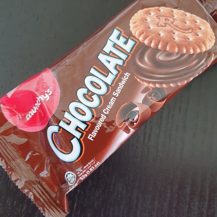 Munchy's Chocolate Flavoured Cream Sandwich Reviews abillion