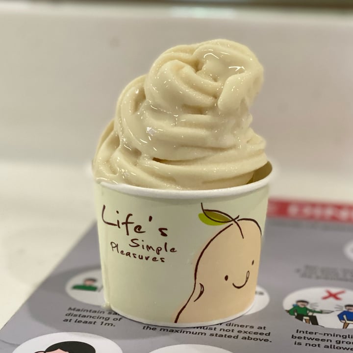 Mr Bean Western Water Catchment, Singapore Ice Cream Review abillion
