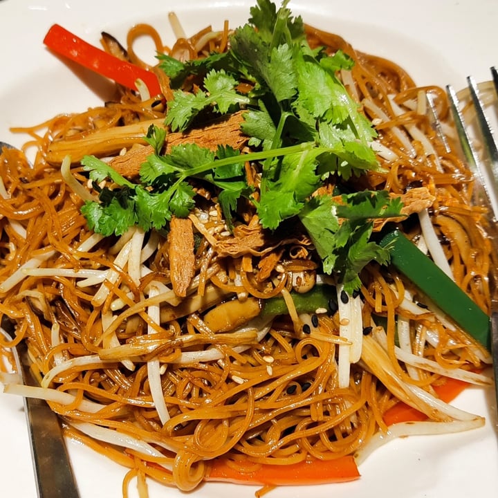 review photo of LingZhi Vegetarian - Velocity@Novena Home-made Fried Turmeric Noodles shared by @varun on 27 Sep 2020 - review