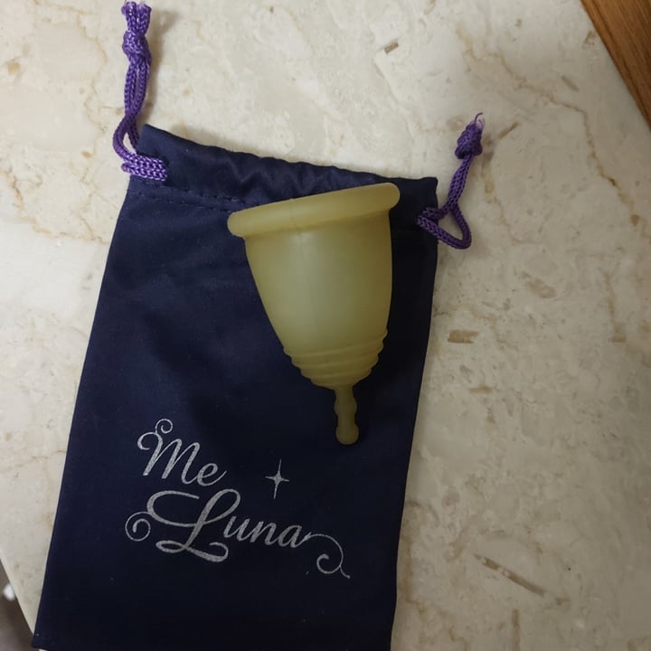 Me luna Menstrual Cup M CLASSIC Review abillion