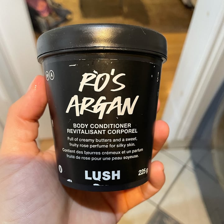 LUSH Fresh Handmade Cosmetics Body Conditioner Review abillion