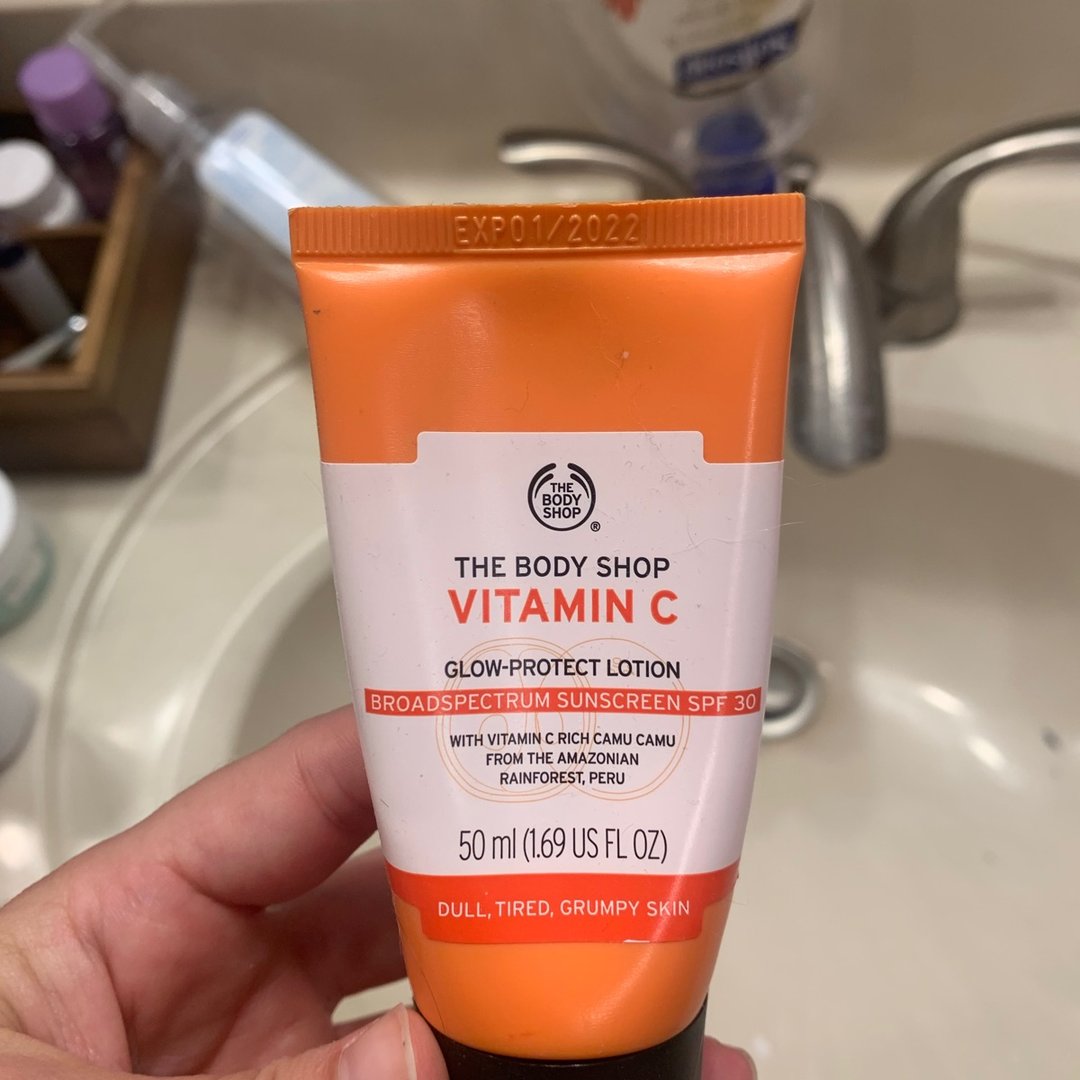 hvorfor ikke protein buffet The Body Shop Vitamin C Glow- Protect Lotion SPF 30 Reviews | abillion