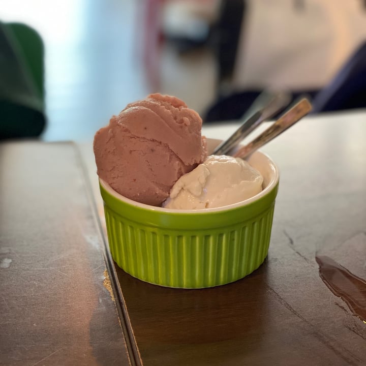 WellSmoocht Bishan, Singapore Coconut Ice cream Review abillion