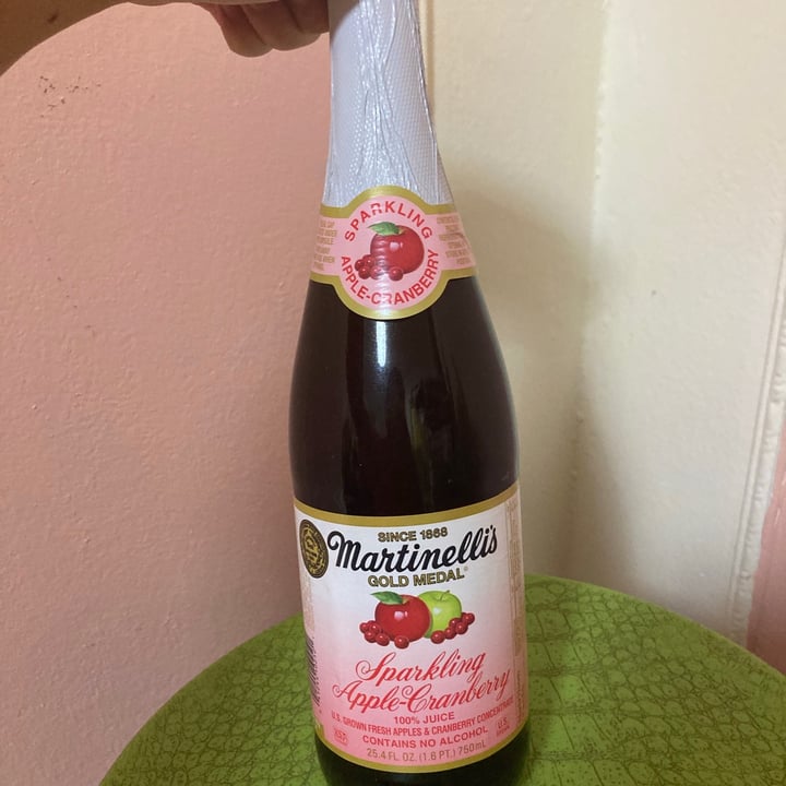 Martinelli's Sparkling Apple Cranberry Review abillion