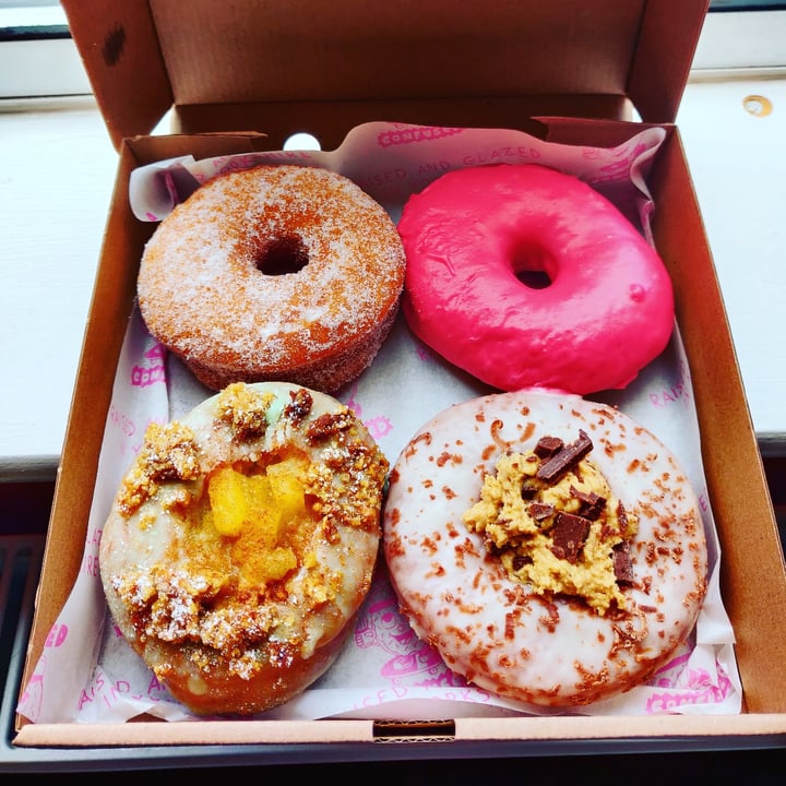 Glazed & Confused Mixed donut box Reviews abillion