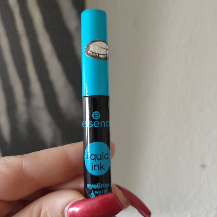 essence cosmetics Waterproof Liquid ink eyeliner Review abillion