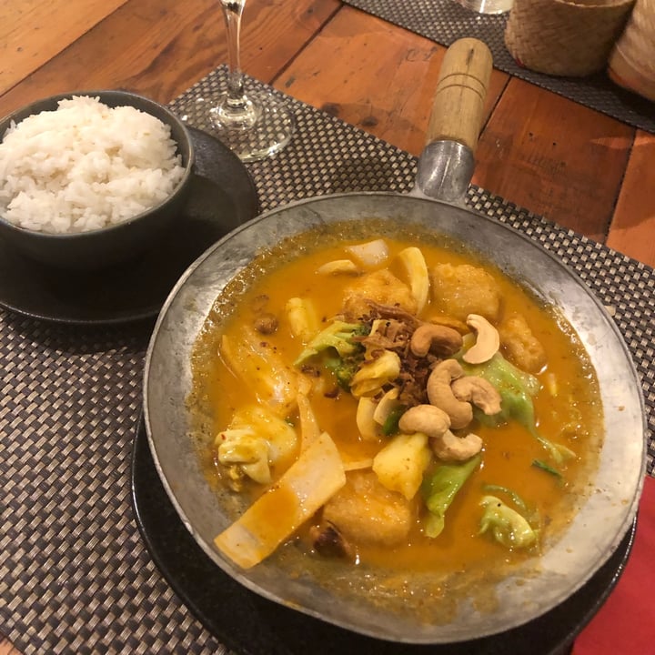 Giggling Squid - Oxford United Kingdom Massaman Curry Review | abillion