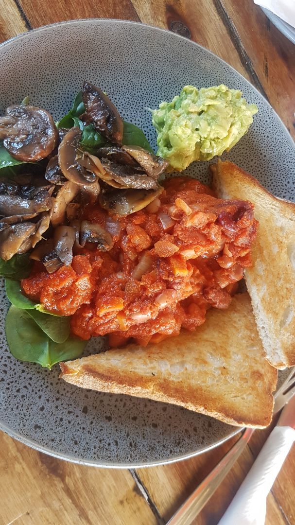 The TreeHouse Tamborine Mountain, Australia Vegan breakfast Review abillion