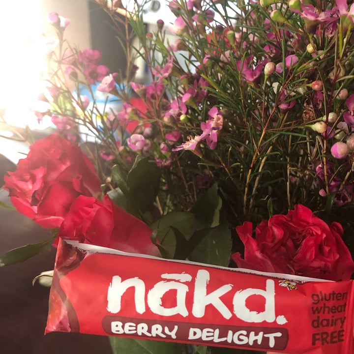 Nākd. Berry Delight Bar Review abillion