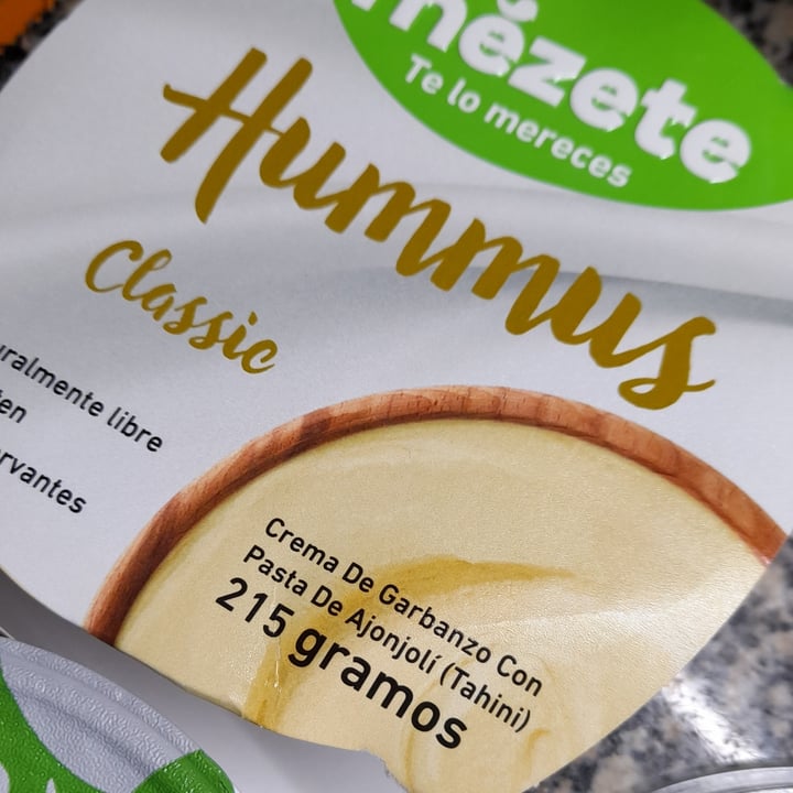 photo of Mezete Hummus Classic shared by @curiosidadvegana on  12 Feb 2021 - review