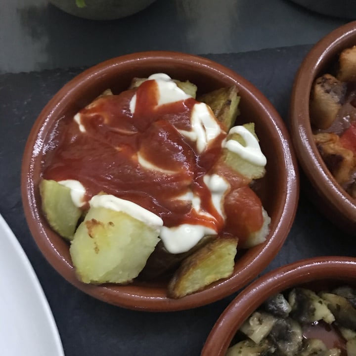 Green Island Bistro Rhuddlan, United Kingdom Patatas Bravas Review