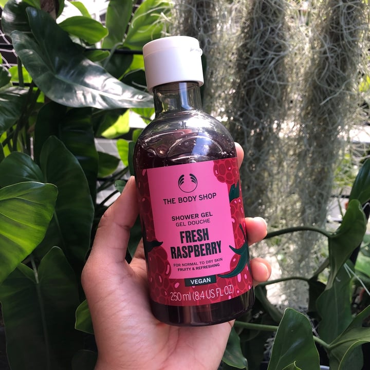 The Body Shop Fresh Raspberry Shower Gel Review abillion