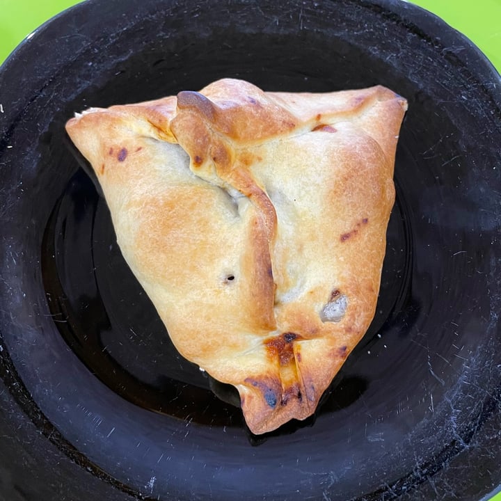 Vegana By Tentúgal Porto, Portugal Empanada salsicha Review abillion