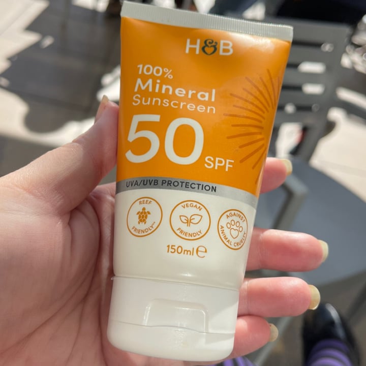 Holland & Barrett 100 mineral sunscreen Review abillion