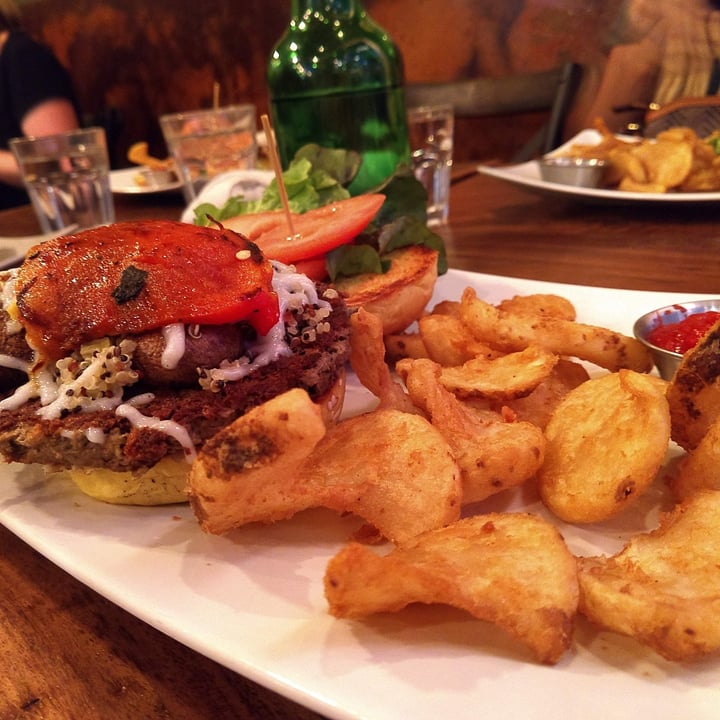 Peekaboo Canyon Wood Fired Kitchen Kanab, United States Burguer With