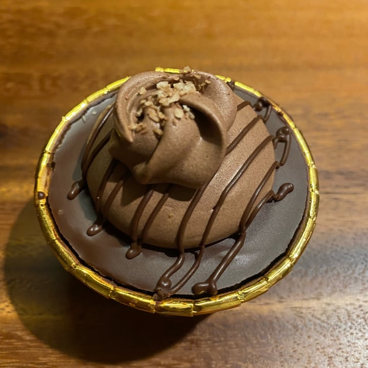 Delcie's Desserts and Cakes Banana Chocolate Fudge Cupcake Reviews