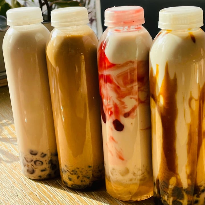 Coconut Whisk Cafe & Bubble Tea Shop Central Minneapolis, Minneapolis