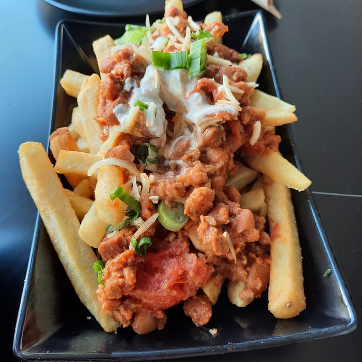 Wisdom Vegan Bakery Spring, United States Chili Cheese Fries Review