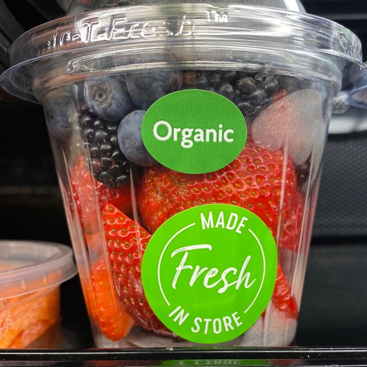 The Fresh Market Organic berries Review abillion