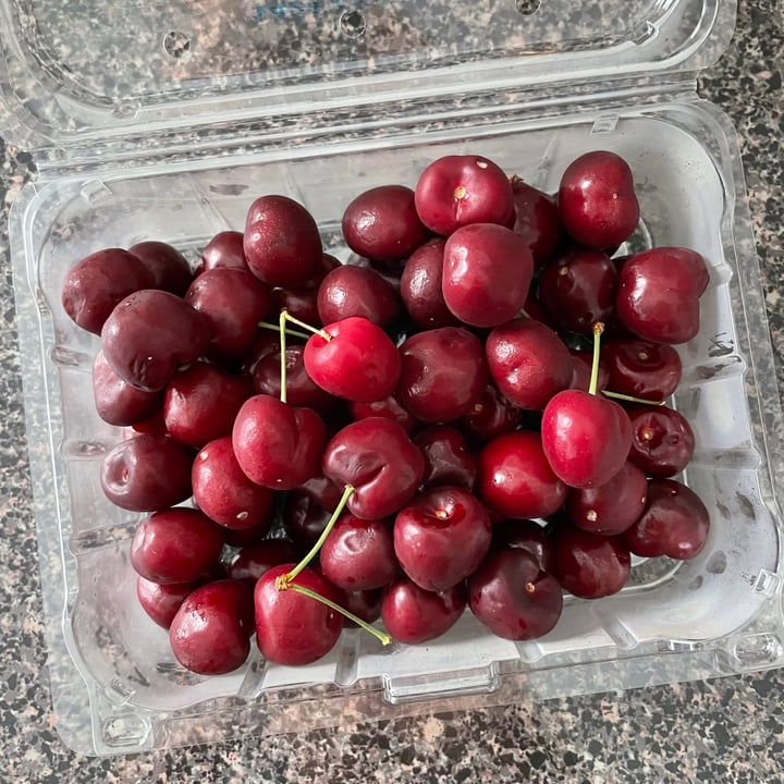 Trader Joe's Organic Sweet Cherries Review abillion