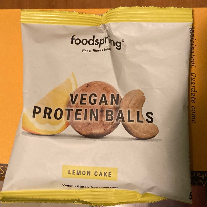 Foodspring Vegan Protein Balls (Lemon Cake) Review abillion