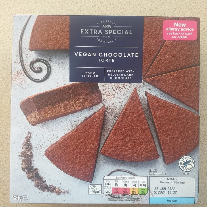 asda-vegan-chocolate-torte-review-abillion
