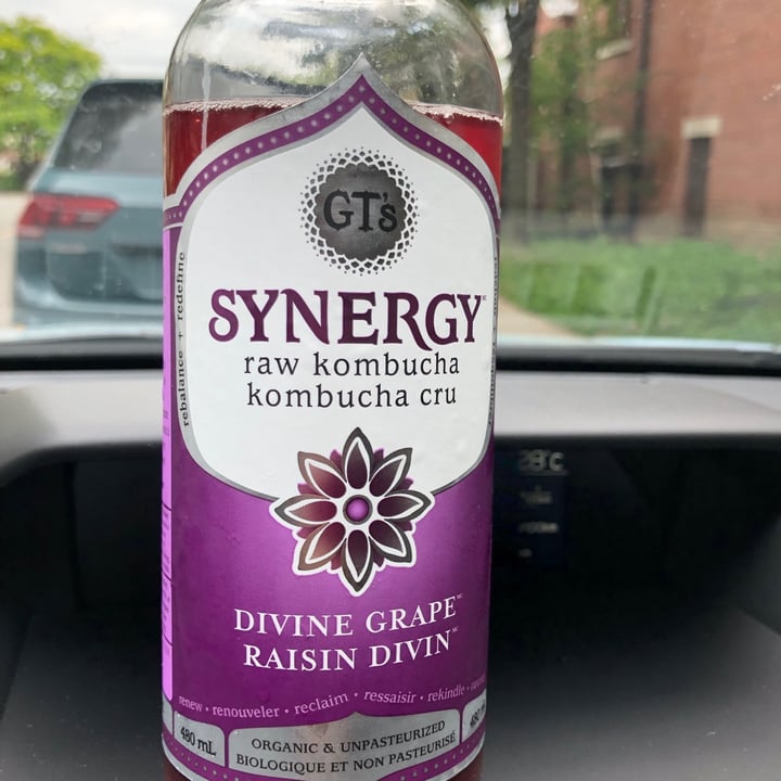 GT’s Living Foods Synergy raw kombucha Divine Grape Organic and