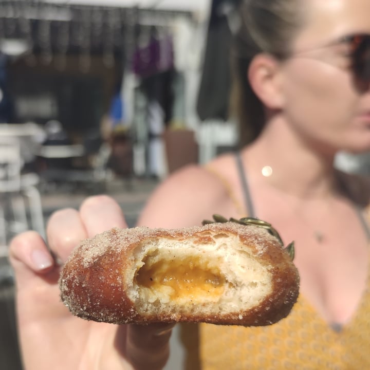 review photo of Hulis Donuts Pumpkin Pie Donut shared by @sdasneves on 03 Mar 2022 - review