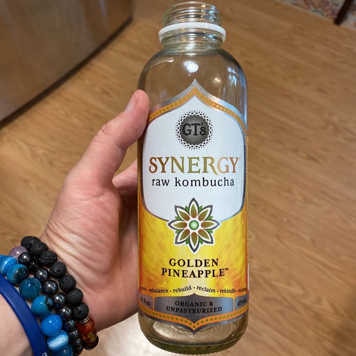 GT’s Living Foods Golden Pineapple Kombucha Review abillion