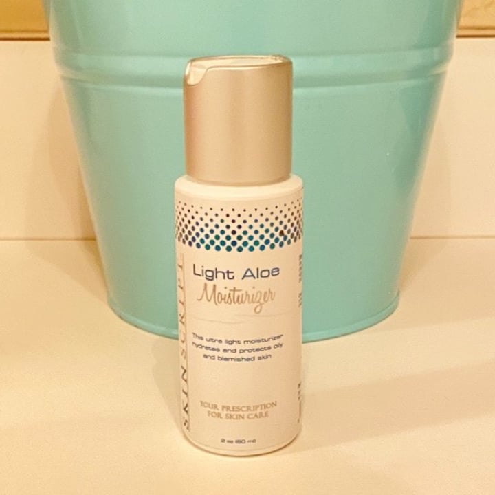 Skin script Light Aloe Moisturizer Review abillion