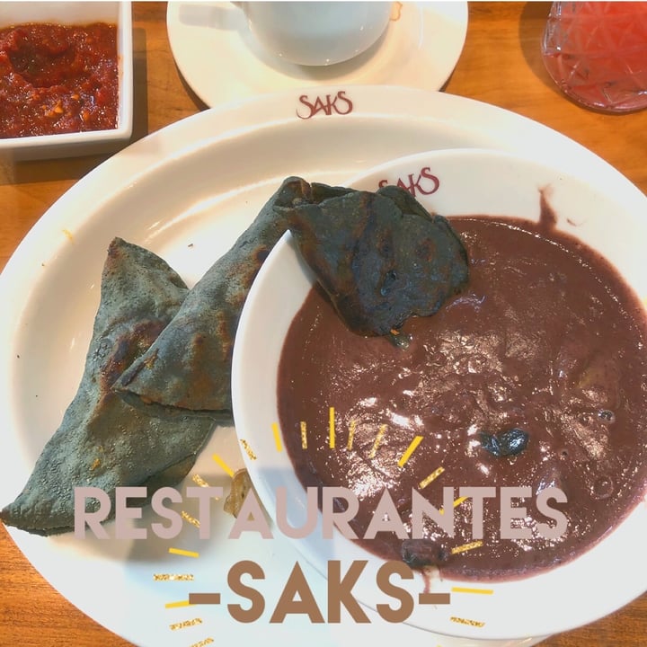 Saks Polanco, Polanco V Sección, Ciudad de México, Mexico Quesadillas Ahogadas Review abillion