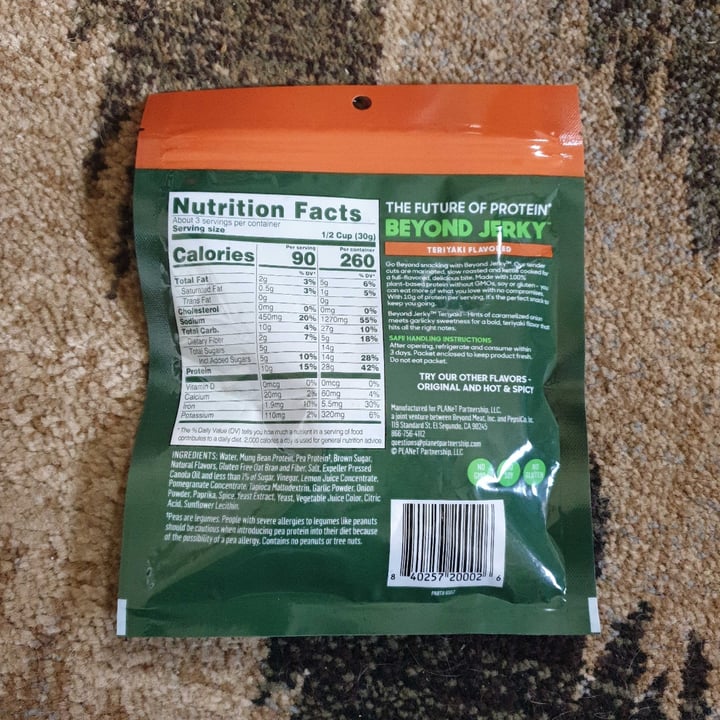 review photo of Beyond Meat Teriyaki Jerky shared by @autumnleaves on 28 Apr 2022 - review