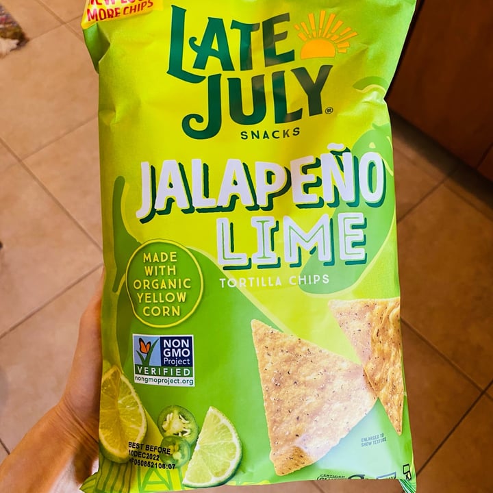 Late July Snacks Jalapeño Lime Tortilla Chips Review abillion