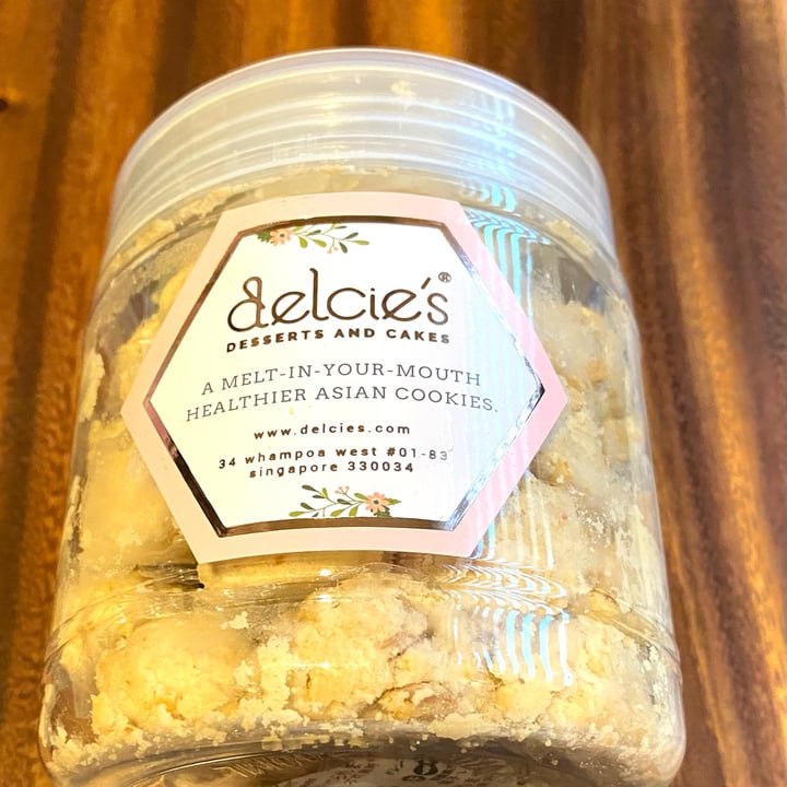 Delcie's Desserts and Cakes Vegan Melting Cashew Cookie Review abillion