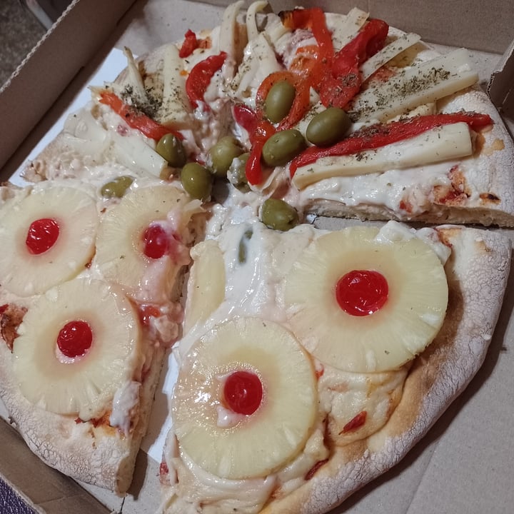 photo of Fanny Blondie Pizza mixta shared by @barbaraverburg on  28 Apr 2022 - review