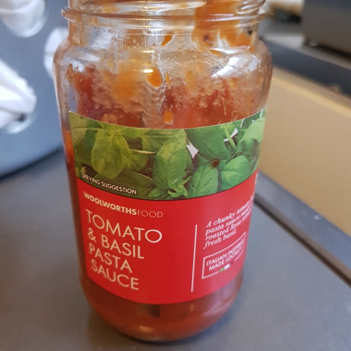 Woolworths Food Tomato and basil pasta sauce Review abillion